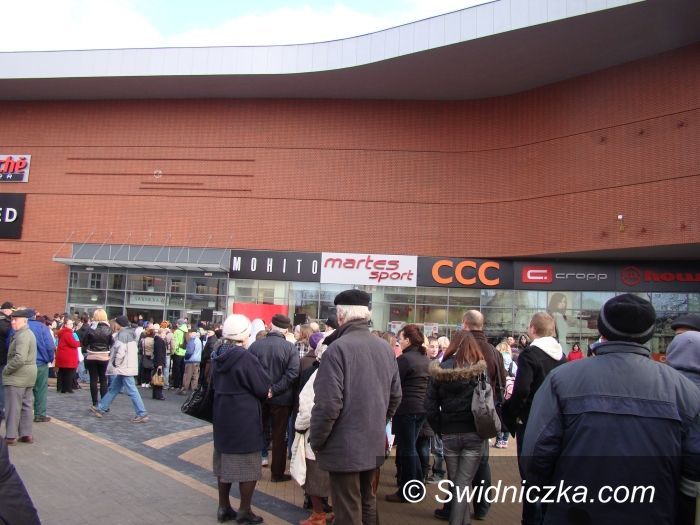 Świdnica: Tłumy świdniczan na dzisiejszym otwarciu Galerii Świdnickiej