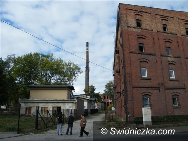 Świebodzice: W Świebodzicach zawaliła się hala