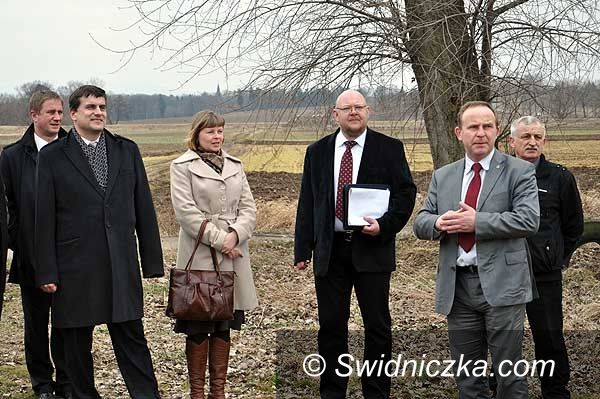 Gmina Żarów: Marszałek zwiedza Żarów