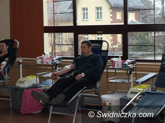Świebodzice: Wiosenne krwiobranie