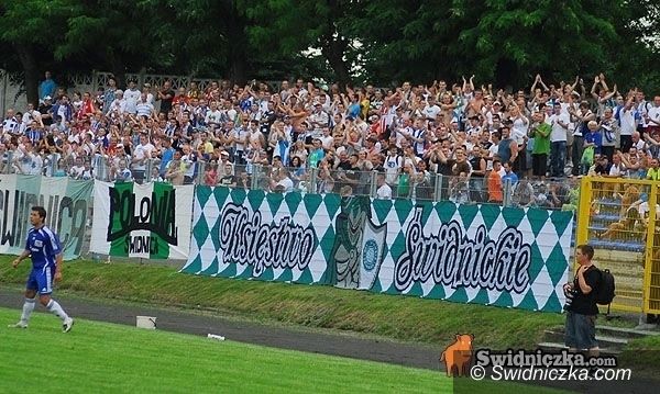 Świdnica: Mecz Polonii Świdnica z Lechią Dzierżoniów tylko dla garstki kibiców?