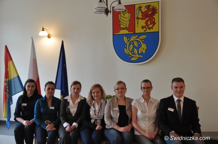 Gmina Świdnica: Stażyści zdobywają nowe kwalifikacje