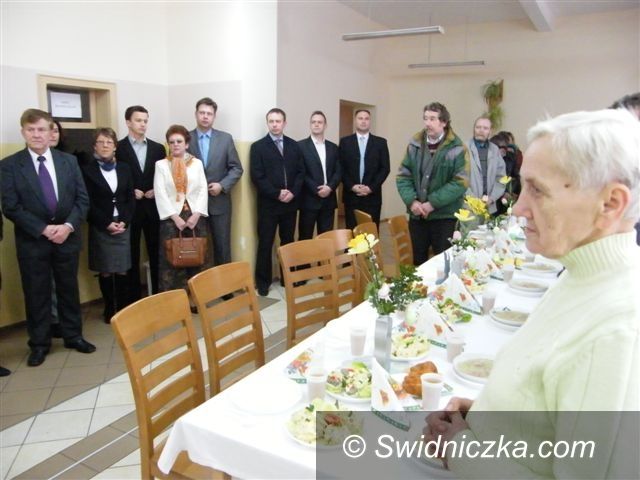 Świebodzice: Śniadanie w jadłodajni