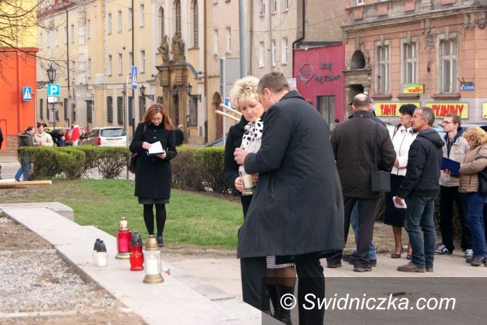 Świdnica: Rana krwawi, dotąd nieopatrzona–relacja z rocznicy smoleńskiej