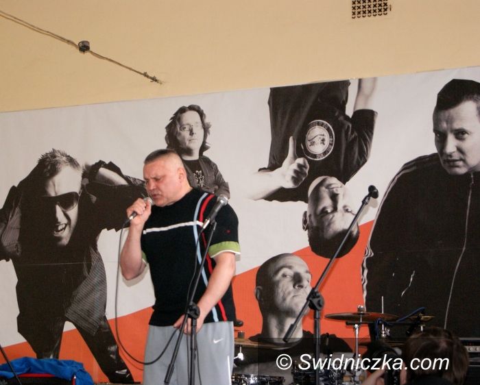 Świdnica: Rockowo za murami świdnickiego aresztu–koncert zespołu Hurt