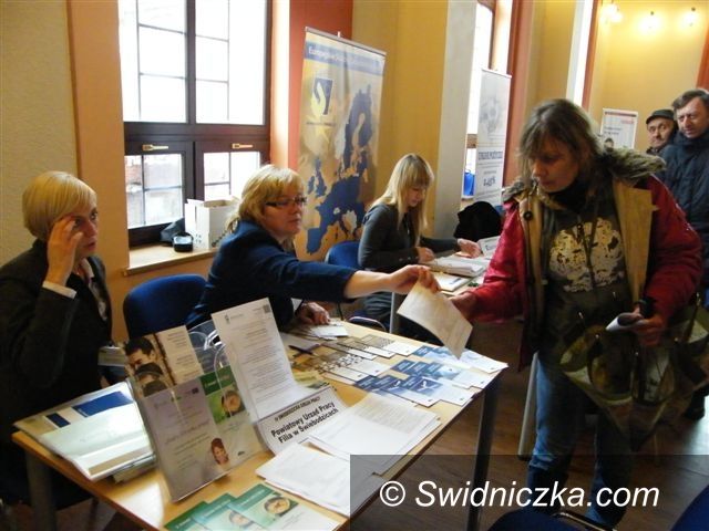 Świebodzice: W poszukiwaniu pracy