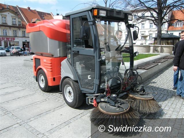 Świebodzice: Pokaz sprzątania w Świebodzicach