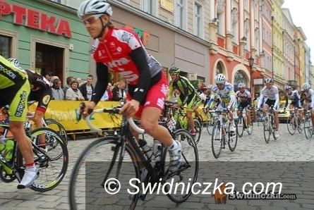 Świdnica: Meta Wyścigu Kolarskiego Szlakiem Grodów Piastowskich w Świdnicy