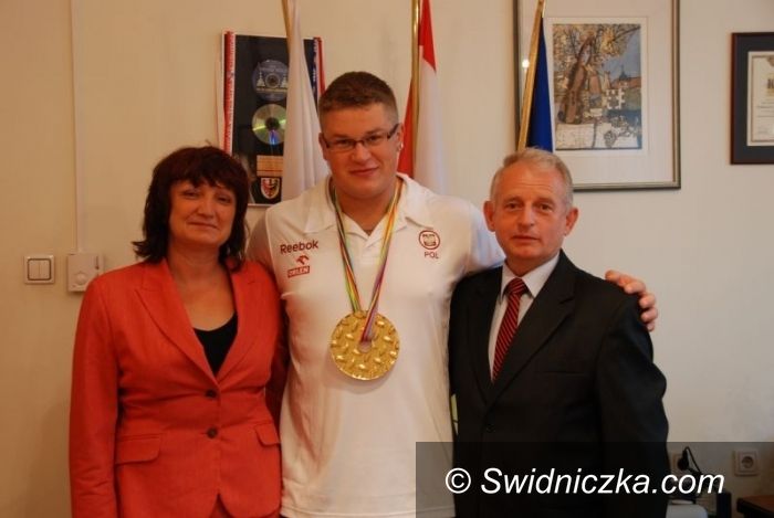 Łódź: Fajdek z olimpijskim minimum, nasz młociarz wystąpi w Londynie!