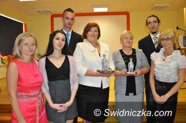 Żarów: Nagrodzone za wspieranie dzieci i młodzieży