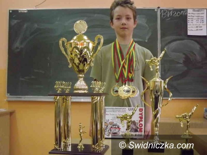 Bardo: Bezkonkurencyjny Tomasz Paździora