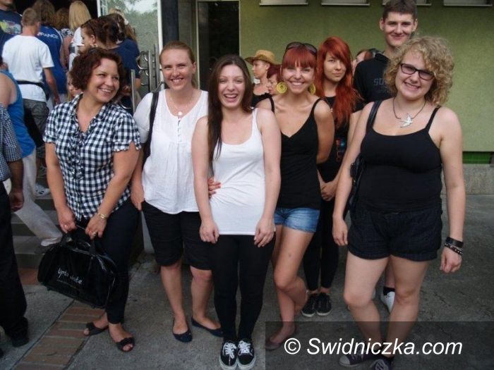 Strzegom: Strzegomscy licealiści w projekcie „Mogiłę pradziada ocal od zapomnienia”
