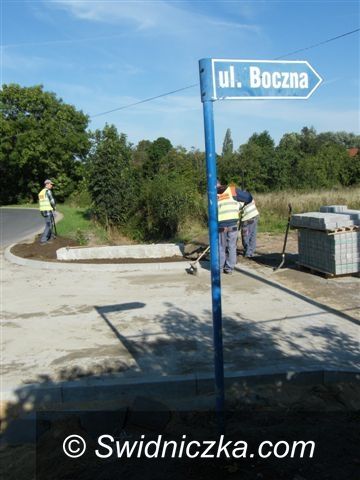 Świebodzice: Boczna prawie gotowa
