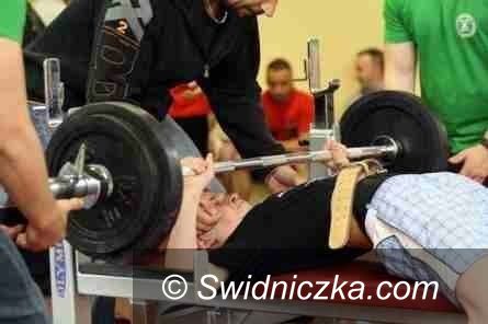 Świdnica: Wycisną sztangę po raz trzeci