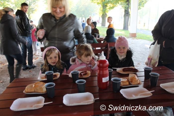 Świdnica: Piknik jesienny SP 315