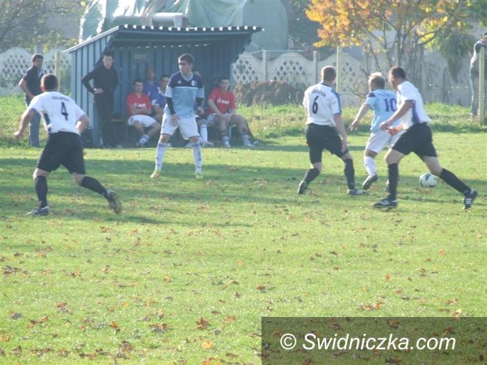 klasa okręgowa: Grom nie straszny dla Karoliny