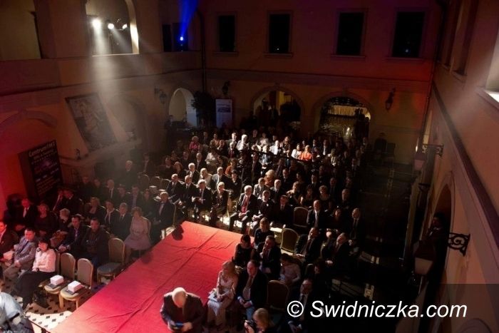 Region: Sudeckie Kryształy 2012 – Galeria Świdnicka najlepszą inwestycją