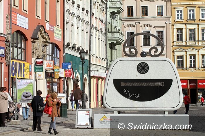 Świdnica: Mieszkańcy zdecydowali o losach granitowej torebki