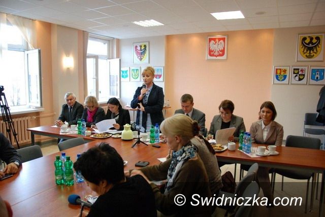 Świdnica: O ratownictwie medycznym w Starostwie Powiatowym