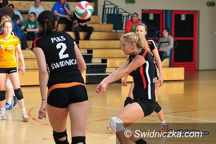 II-liga siatkarek: MKS jako pierwszy ustrzelił lidera