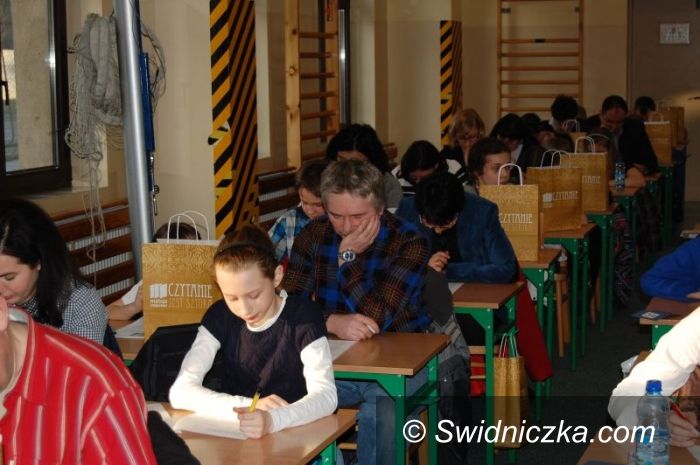 Świdnica: II Świdnicki Rodzinny Konkurs Matematyczny w SP 105