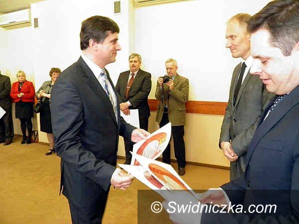 Żarów: Są pieniądze na kompleks lekkoatletyczny