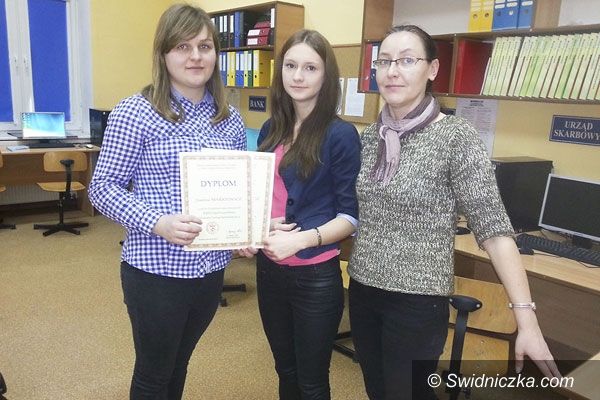 Świdnica: Uczennica „Ekonomika” w ogólnopolskim finale Olimpiady Teologii Katolickiej
