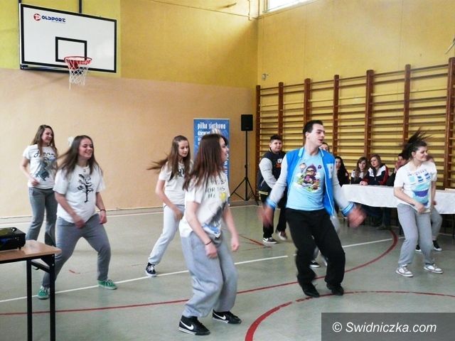 Świdnica: Obchody Dnia Olimpijczyka i Drzwi Otwarte w Gimnazjum nr 2