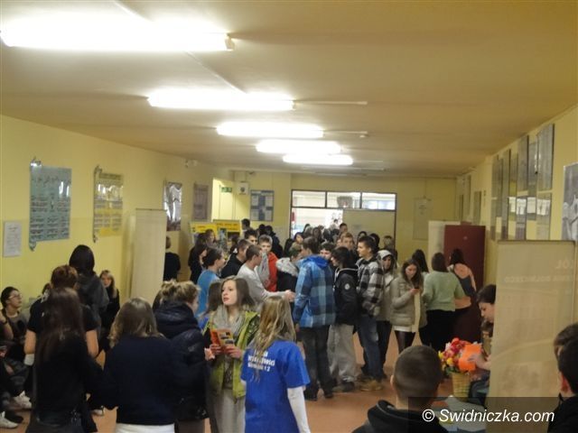 Świebodzice: Targi edukacyjne dla gimnazjalistów