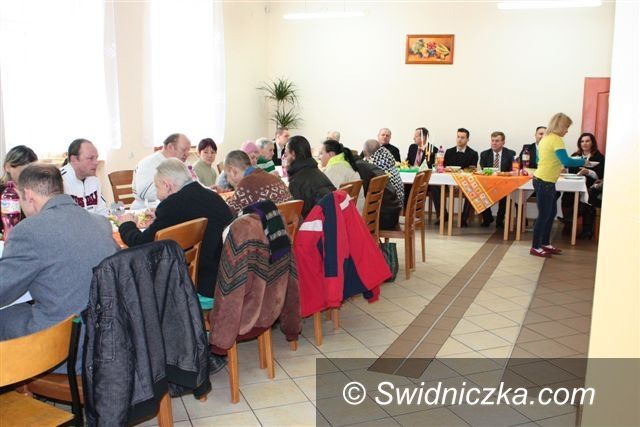 Świebodzice: Pomocna dłoń na święta