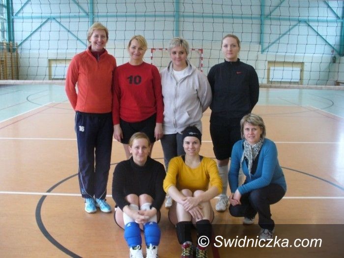 Janowice Wielkie: Świdniczanki sięgnęły po puchar prezesa UKS Sokoliki