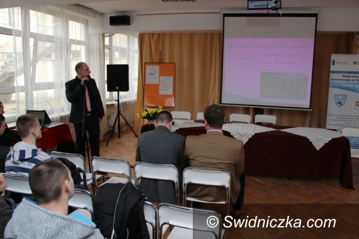 Świdnica: Forum samochodowe w Mechaniku