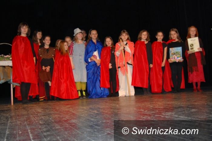 Świdnica: XII Międzyszkolny Przegląd Małych Form Teatralnych