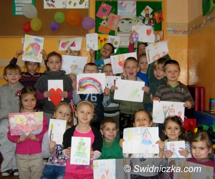 Świdnica: Ślą listy do chorych dzieci