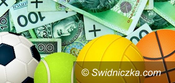 Świdnica: Nabór wniosków o przyznanie stypendiów dla uczniów szkół ponadgimnazjalnych