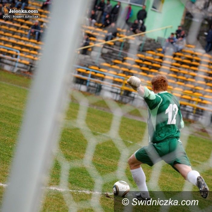 IV-liga piłkarska: Zabójcza druga połowa AKS–u