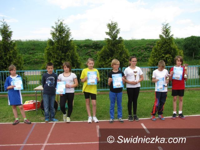 Świdnica: Zwycięzcy wieloboju lekkoatletycznego w kategorii szkół podstawowych