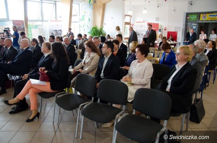 Świdnica: Konferencja „Modernizacja Centrów Kształcenia Zawodowego w Powiecie Świdnickim”