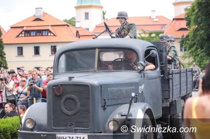 Wałbrzych: Piknik Historyczny w Zamku Książ