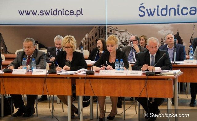 powiat świdnicki: Absolutorium dla Zarządu Powiatu