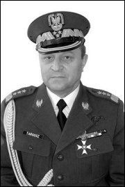 Kraj: Zmarł Honorowy Obywatel Strzegomia – generał Stanisław Targosz