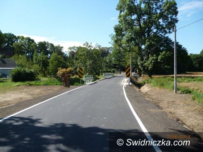 Krzyżowa-Wieruszów: Nowa nawierzchnia na drodze powiatowej Krzyżowa – Wieruszów