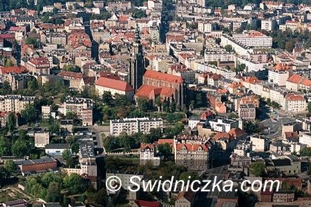 Świdnica: Ul. Częstochowska asfaltowa