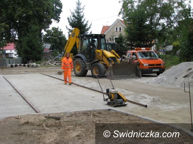 Marcinowice: Deptak w Marcinowicach