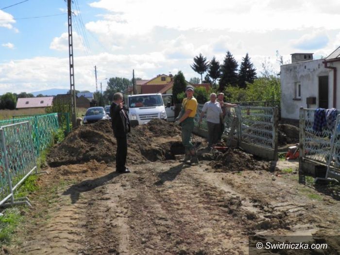 Gmina Żarów: Wymieniają awaryjne sieci
