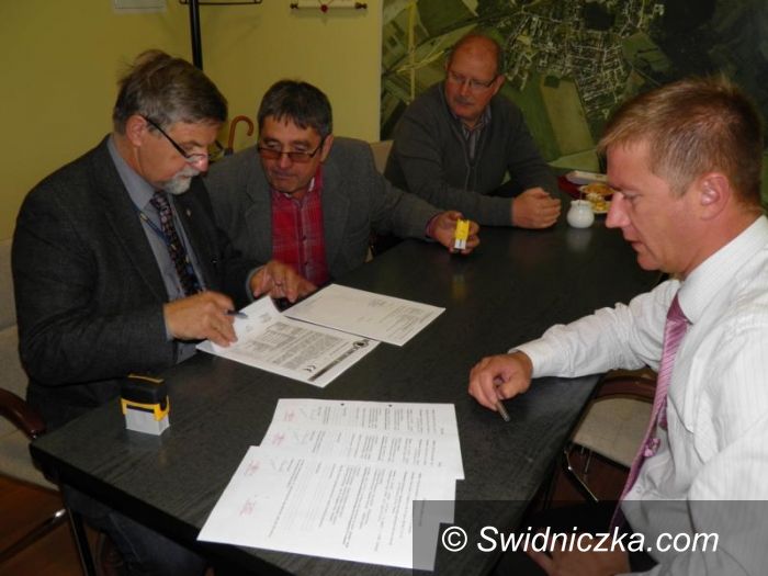 Żarów: Remontują i wymieniają