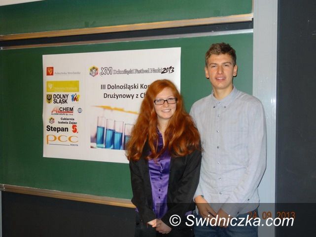 Wrocław: Trzecie miejsce II LO w dolnośląskim Konkursie Chemicznym
