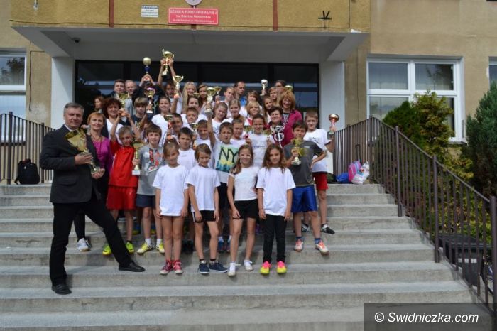 Świdnica: Sportowy sukces uczniów SP 4 w Świdnicy