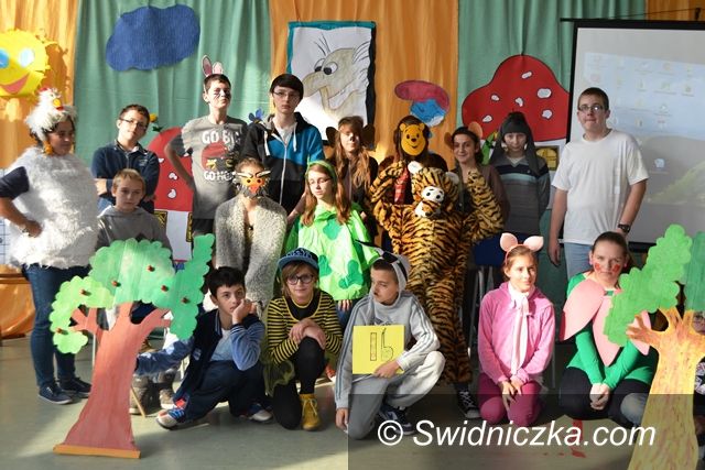 Świdnica: Otrzęsiny klas pierwszych w Gimnazjum nr 2