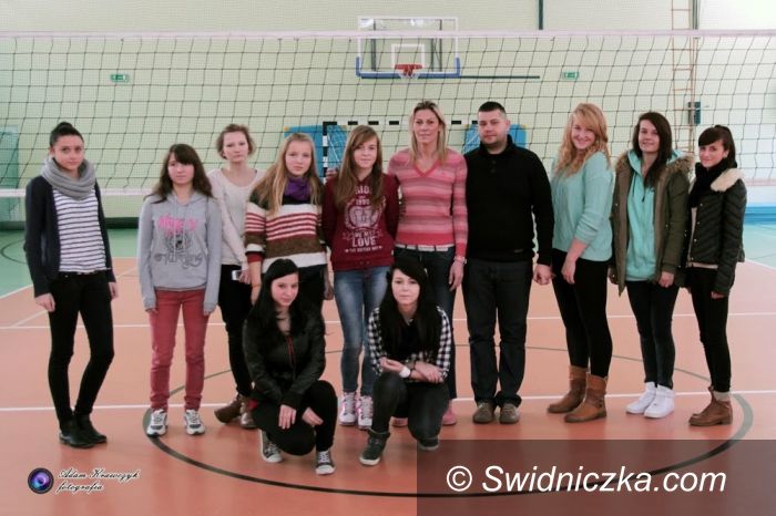 Świdnica: Dorota Świeniewicz odwiedziła swoja byłą szkołę
